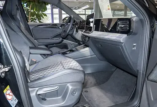 Neu VW Tiguan R-line 204 PS (150 kW) 2026 Schwarz SUV