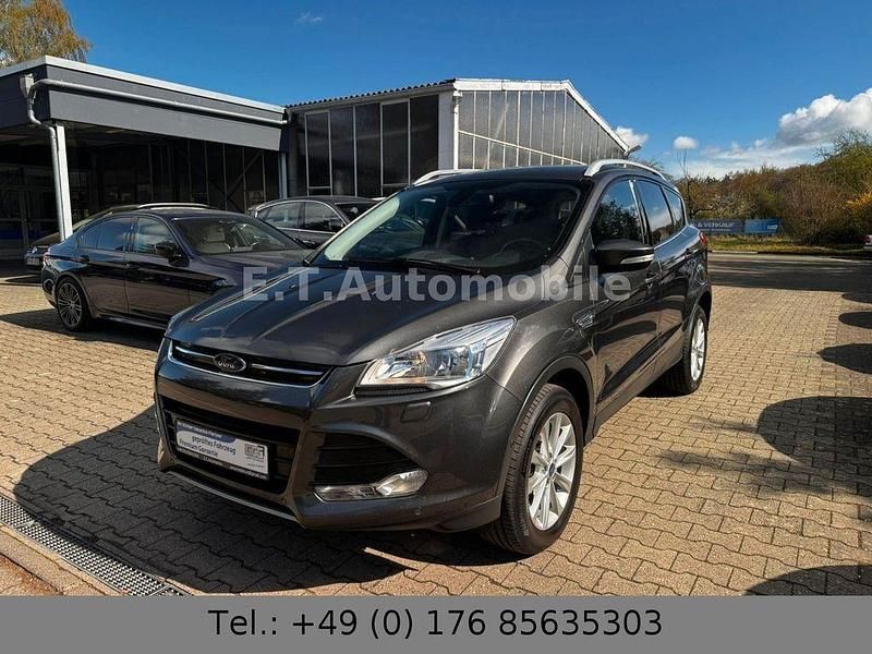 Usata Ford Kuga Titanium 150 CV (110 kW) 2015 Grigio SUV