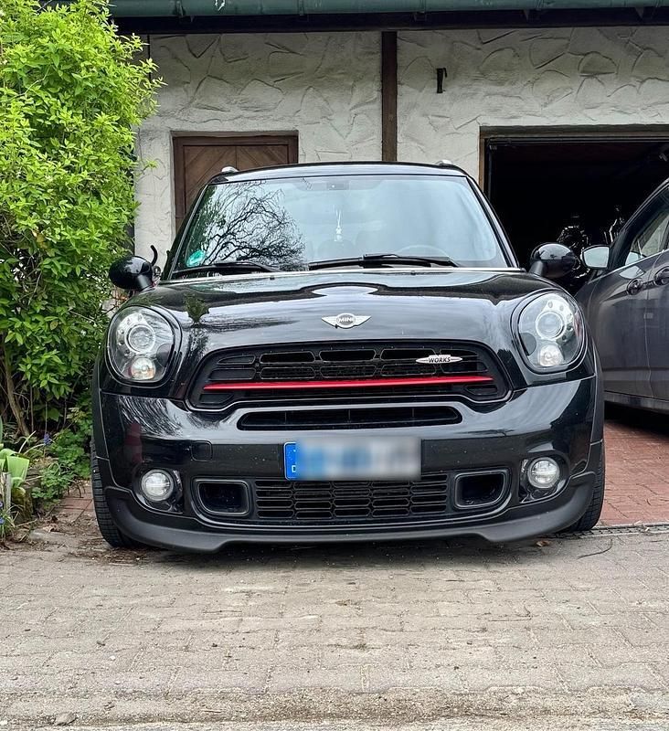 Schwarz Gebraucht 2011 Mini John Cooper Works Countryman SUV | 9.000 € - Bild 1/4