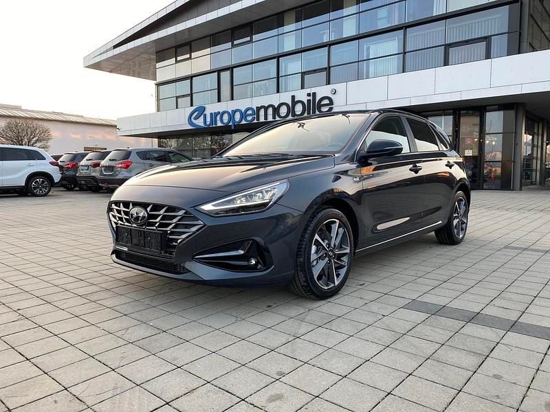 Gebraucht Hyundai i30 Prime 160 PS (117 kW) 2020 Dark knight mineraleffekt Limousine