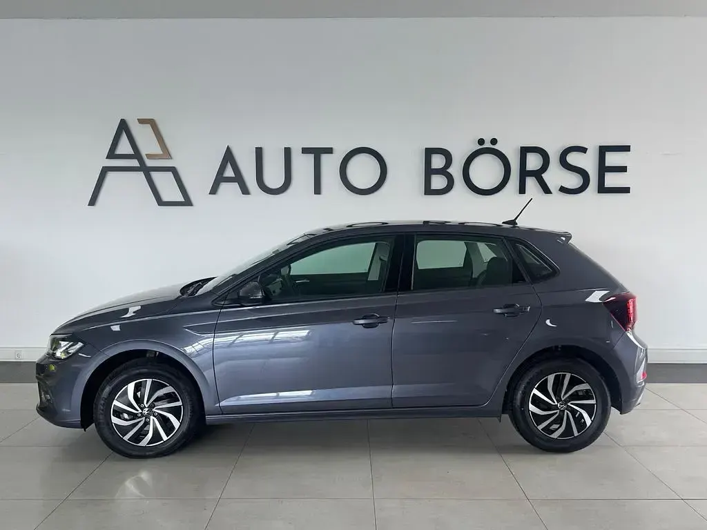 Gebraucht VW Polo Life 95 PS (69 kW) 2025 Grau Kleinwagen