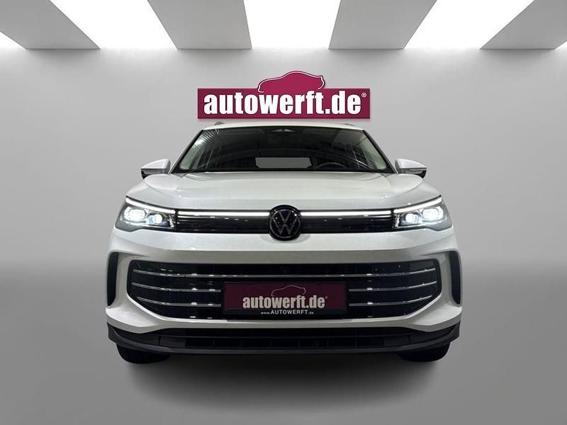 Gebraucht VW Tiguan Elegance 150 PS (110 kW) 2024 Weiss SUV