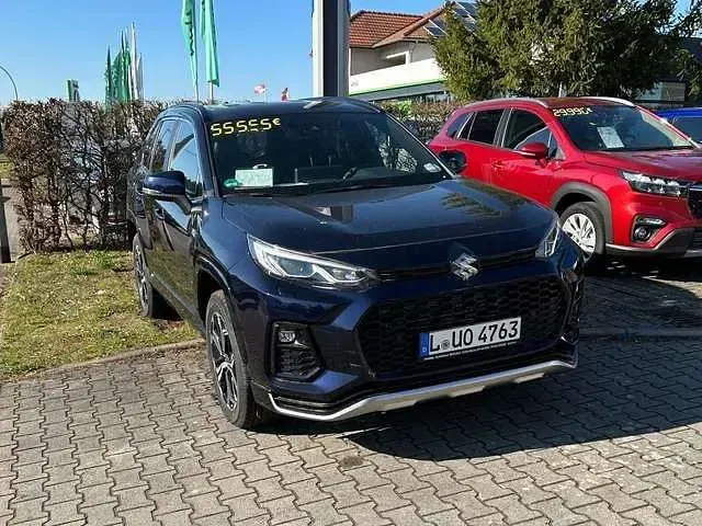 Second-hand Suzuki Across Comfort+ 185 CP (136 kW) 2024 Albastru SUV