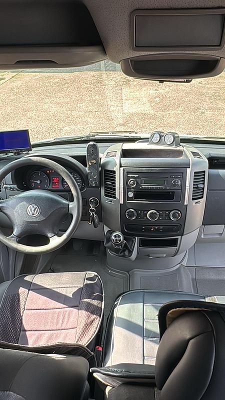 Second-hand VW Crafter 105 CP (77 kW) 2012 Van
