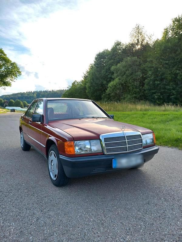 Gebraucht Mercedes 190 1985 Rot Limousine