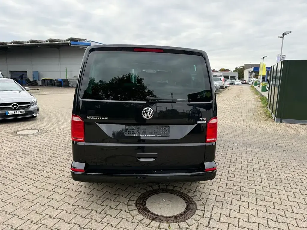 Usata VW Multivan 150 CV (110 kW) 2017 Nero Monovolume