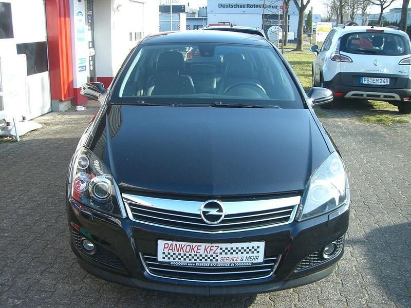 Gebraucht Opel Astra Innovation 116 PS (85 kW) 2009 Schwarz Limousine