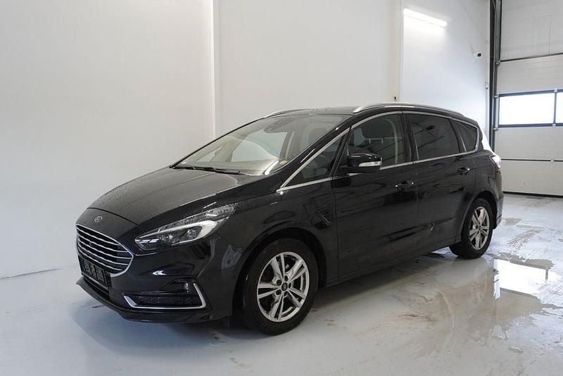 Gebraucht Ford S-MAX Titanium 190 PS (139 kW) 2020 Schwarz Van / Kleinbus