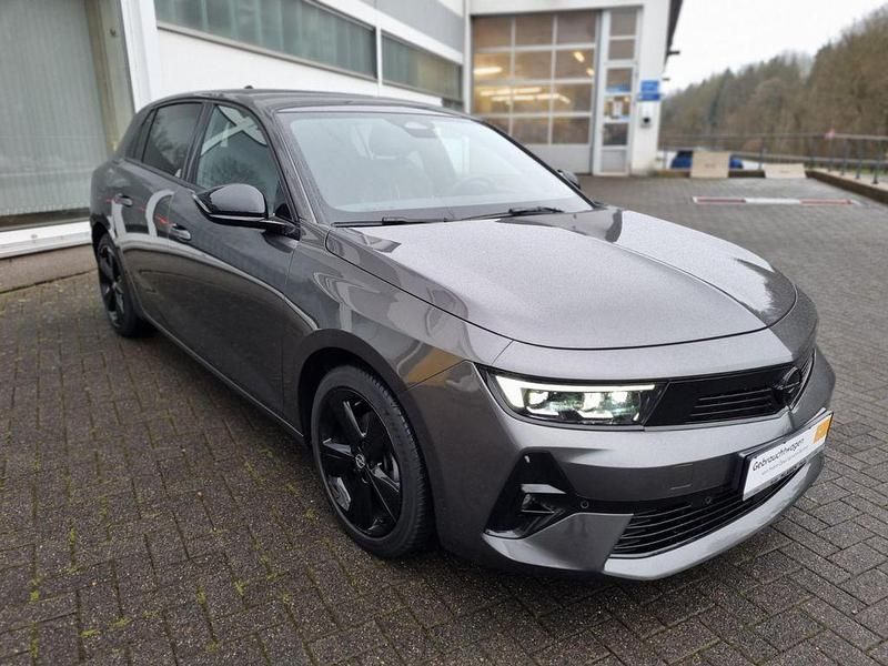 Gebraucht Opel Astra 131 PS (96 kW) 2024 Grau Limousine