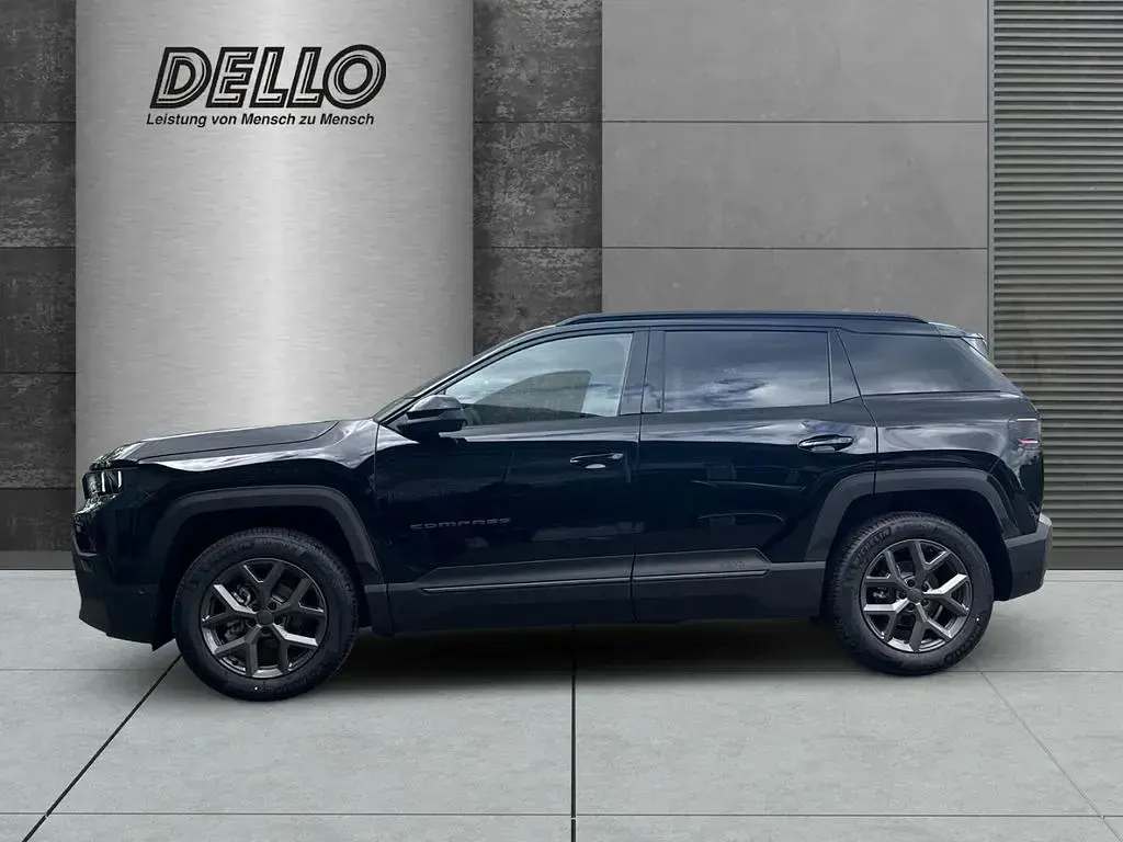 Neu Jeep Compass 145 PS (106 kW) 2026 Schwarz SUV