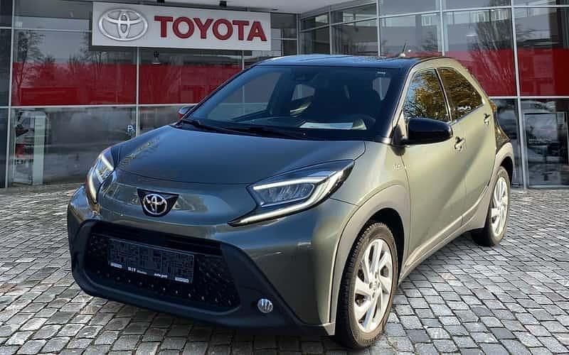 Schwarz Gebraucht 2022 Toyota Aygo Pulse Kleinwagen | 14.790 € (Fairer Preis) - Bild 1/4