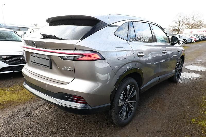 Neu MG HS Comfort 224 PS (164 kW) 2026 Silber SUV