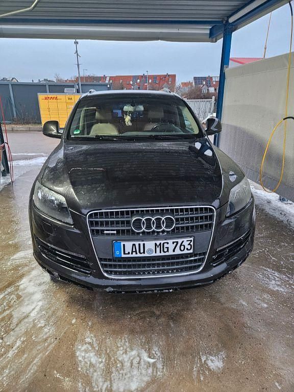 Schwarz Gebraucht 2007 Audi Q7 SUV | 8.000 € (Fairer Preis) - Bild 1/4