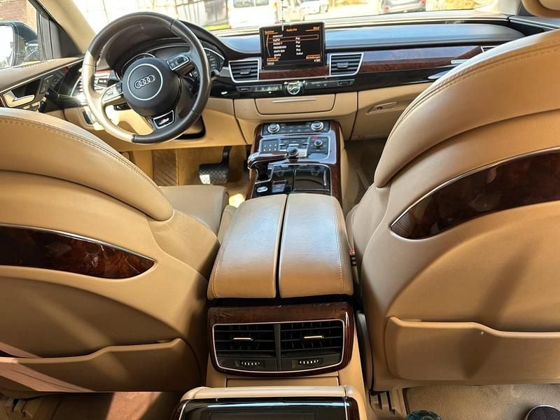 Second-hand Audi A8 290 CP (213 kW) 2012 Negru Berlinǎ