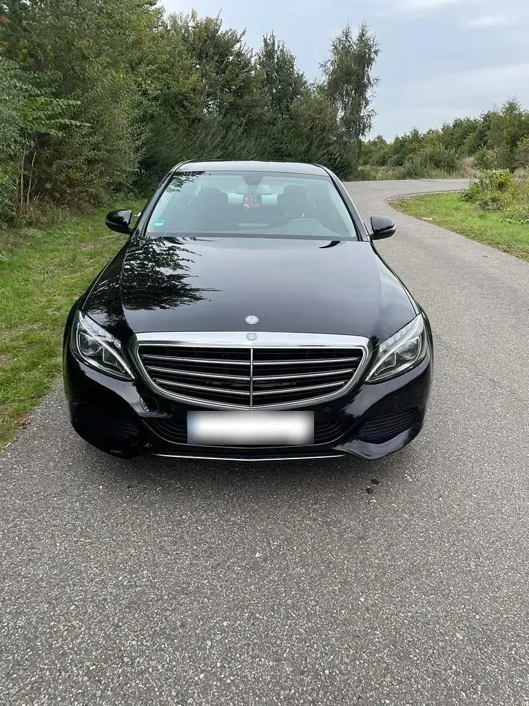 Gebraucht Mercedes C220 170 PS (125 kW) 2015 Schwarz Limousine