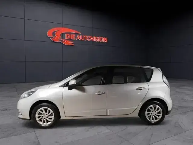 Gebraucht Renault Scénic III Bose Edition 116 PS (85 kW) 2014 Silber Limousine