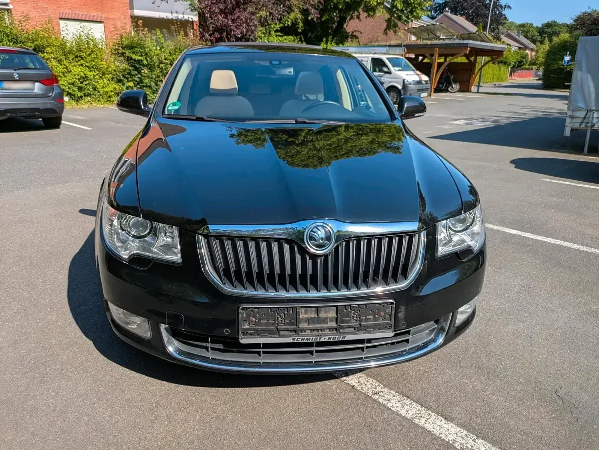 Gebraucht Skoda Superb 160 PS (117 kW) 2008 Schwarz Limousine