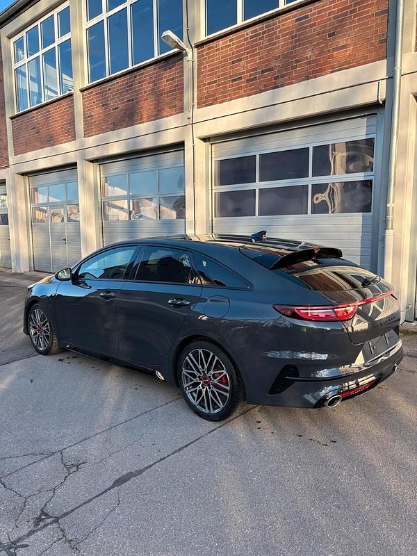 Gebraucht Kia ProCeed GT 204 PS (150 kW) 2022 Grau Kombi