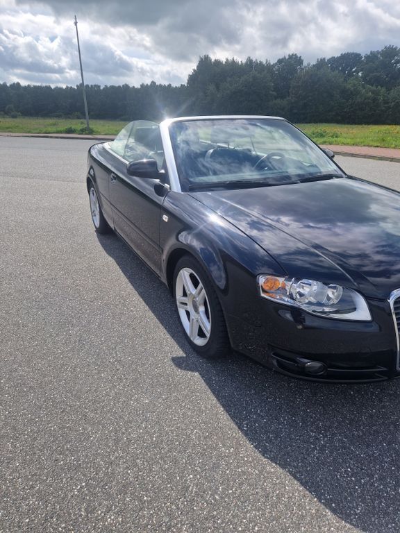 Schwarz Gebraucht 2006 Audi A4 Cabriolet Cabrio | 8.375 € (Fairer Preis) - Bild 1/4