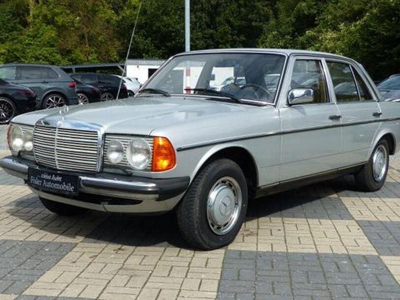 Andere Gebraucht 1979 Mercedes 300 Limousine | 14.990 € - Bild 1/4