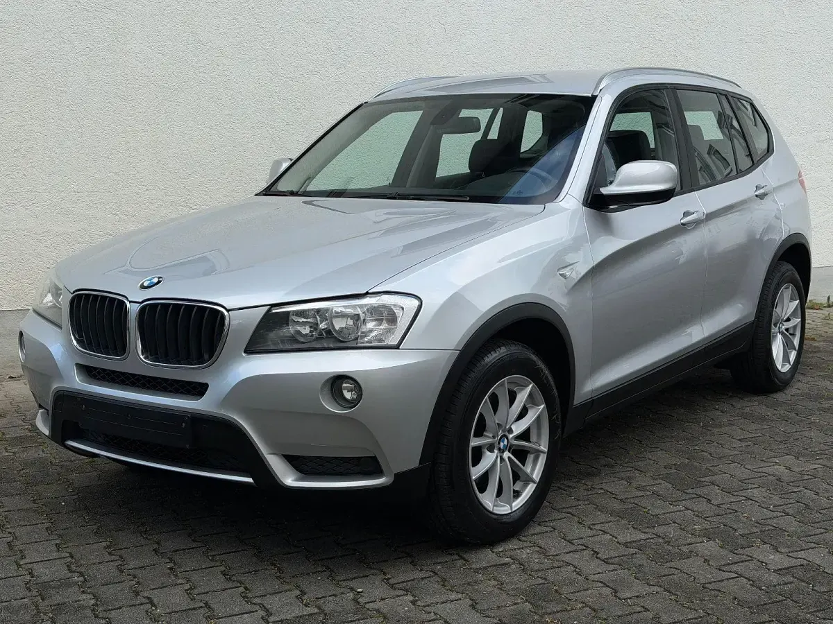 Gebraucht BMW X3 Sport Line 184 PS (135 kW) 2011 Silber SUV