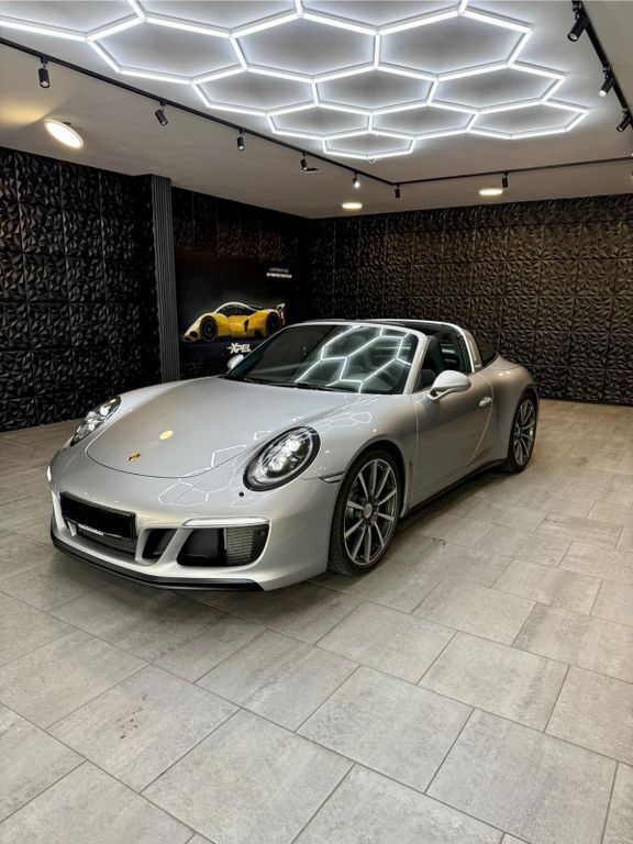 Silber Gebraucht 2016 Porsche 911 Targa 4S Cabrio | 108.990 € - Bild 1/4