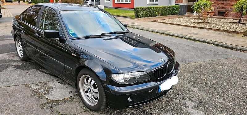 Schwarz Gebraucht 2005 BMW 320 Limousine | 2.200 € (Superpreis) - Bild 1/4
