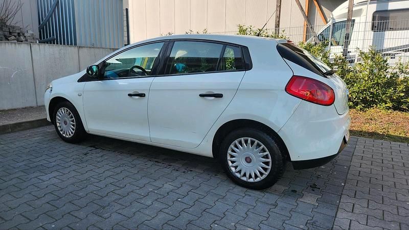 Gebraucht Fiat Bravo 90 PS (66 kW) 2009 Weiß Kleinwagen
