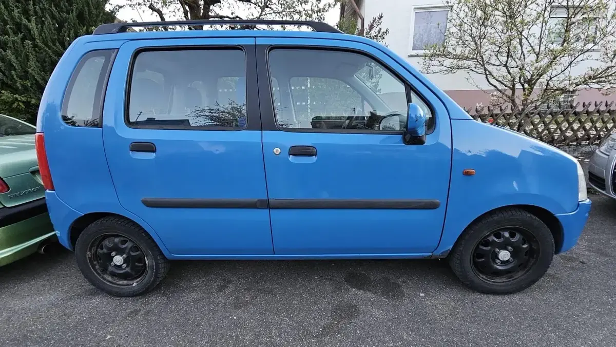 Occasion Opel Agila 75 ch (55 kW) 2002 Bleue Monospace
