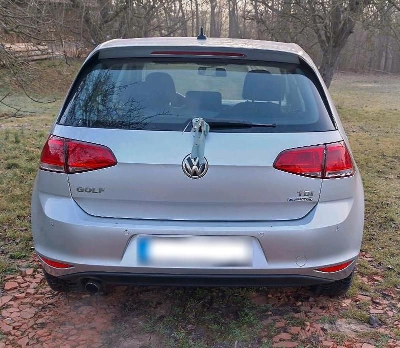 Gebraucht VW Golf VII 100 PS (73 kW) 2014 Silber Limousine