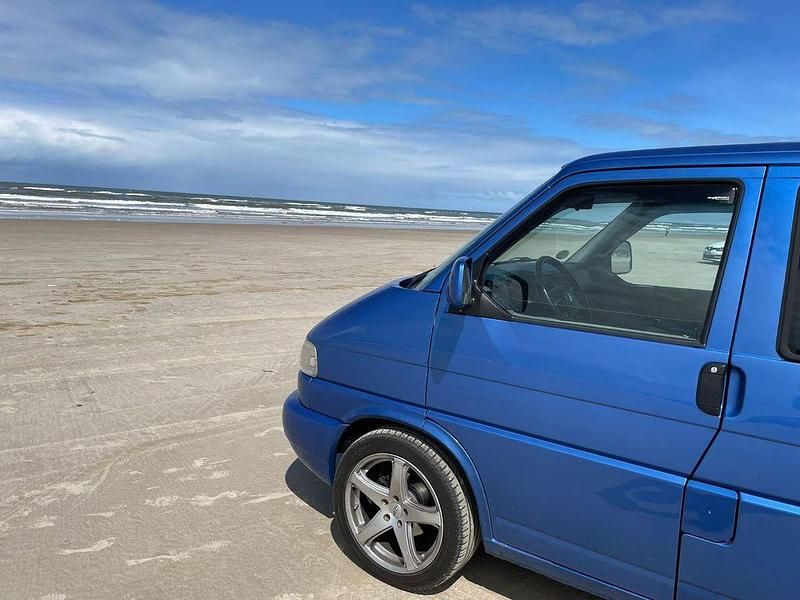 Second-hand VW T4 102 CP (75 kW) 2001 Albastru Van
