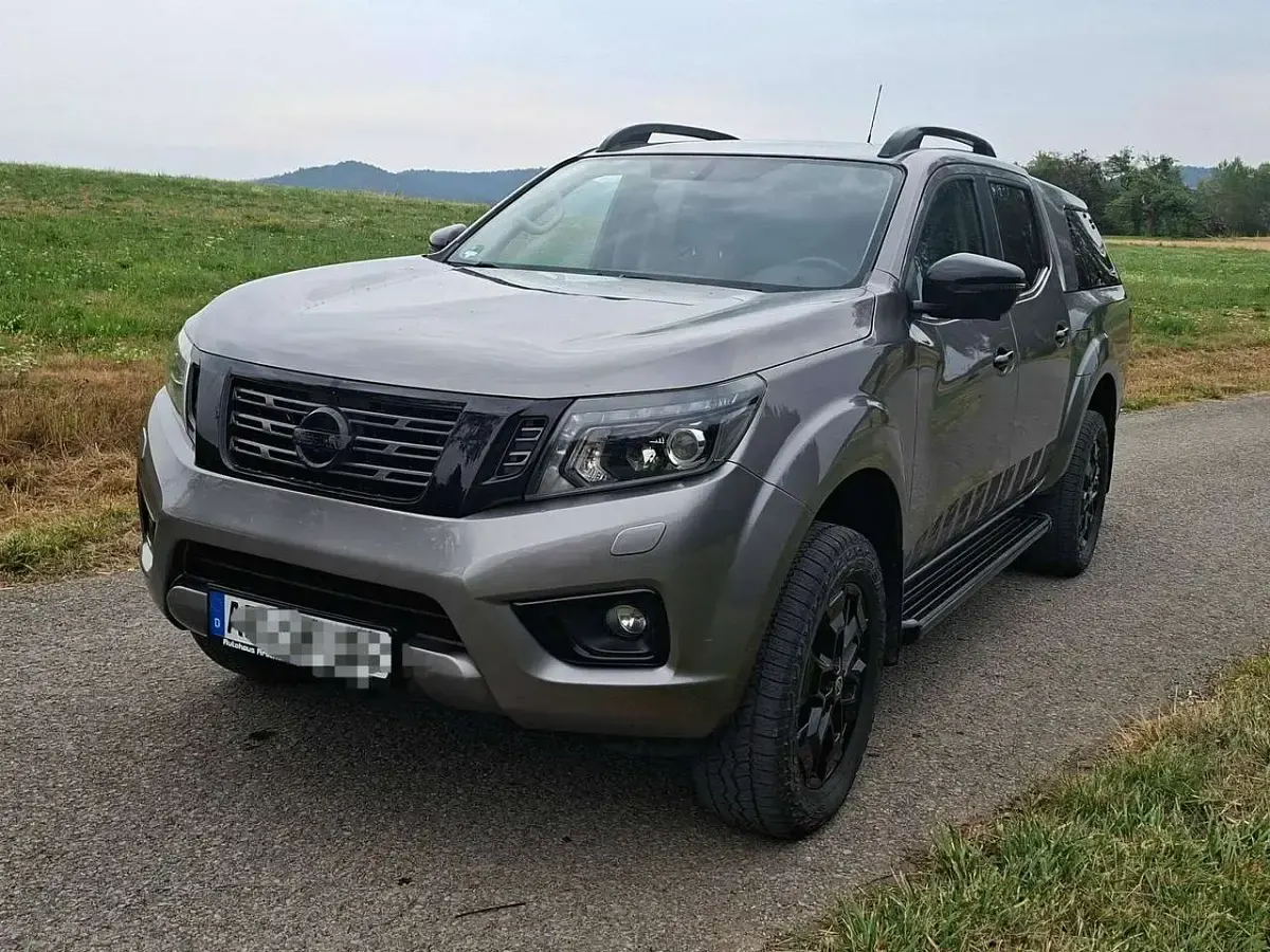 Gebraucht Nissan Navara N-Guard 190 PS (139 kW) 2021 Grau Pickup