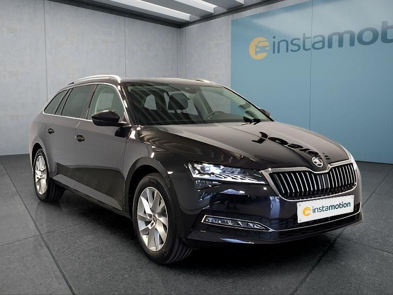 Schwarz Gebraucht 2024 Skoda Superb Kombi | 34.249 € (Guter Preis) - Bild 1/4