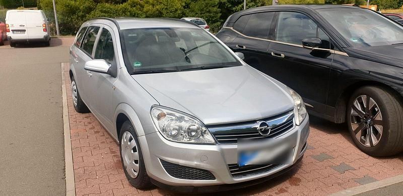 Silber Gebraucht 2009 Opel Astra Kombi | 1.450 € (Superpreis) - Bild 1/4