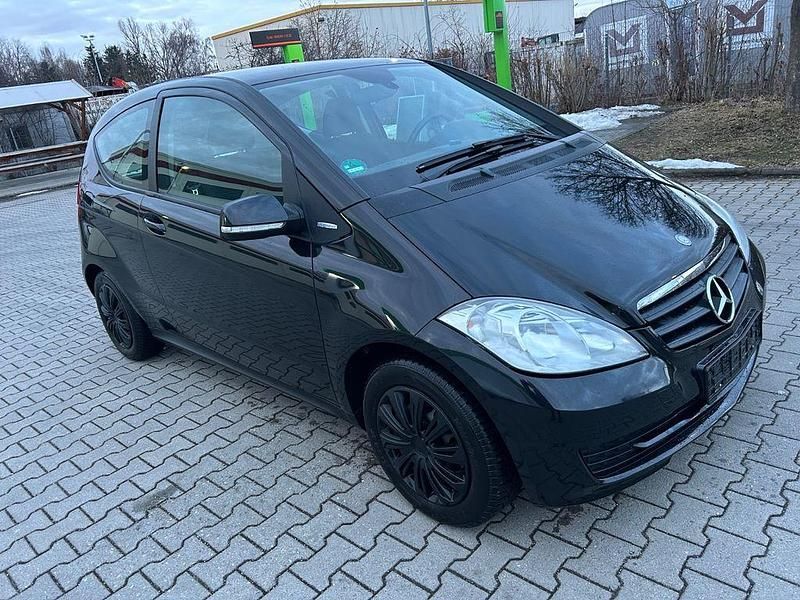 Gebraucht Mercedes A160 95 PS (69 kW) 2010 Schwarz Limousine