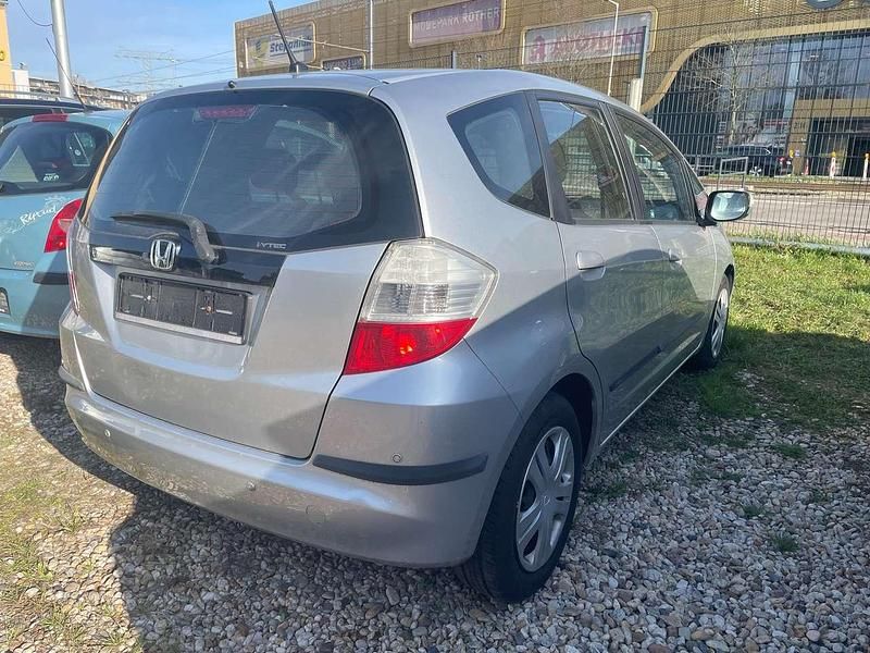 Gebraucht Honda Jazz 99 PS (72 kW) 2009 Grau Kleinwagen