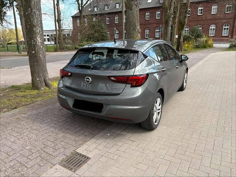 Gebraucht Opel Astra 125 PS (91 kW) 2019 Grün Limousine
