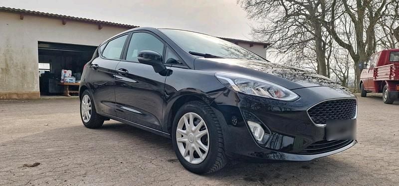 Gebraucht Ford Fiesta 101 PS (74 kW) 2018 Schwarz Kleinwagen