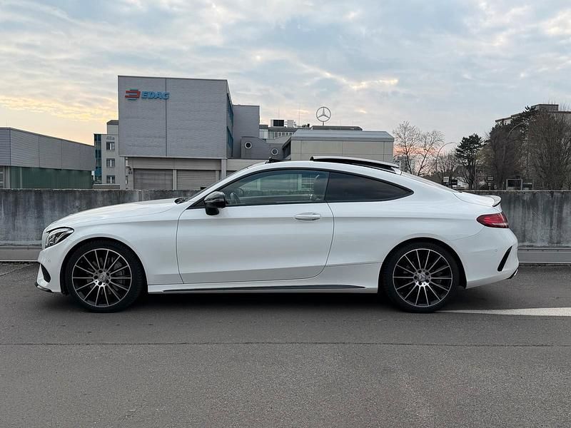 Gebraucht Mercedes C250 AMG 211 PS (155 kW) 2017 Weiß Coupé