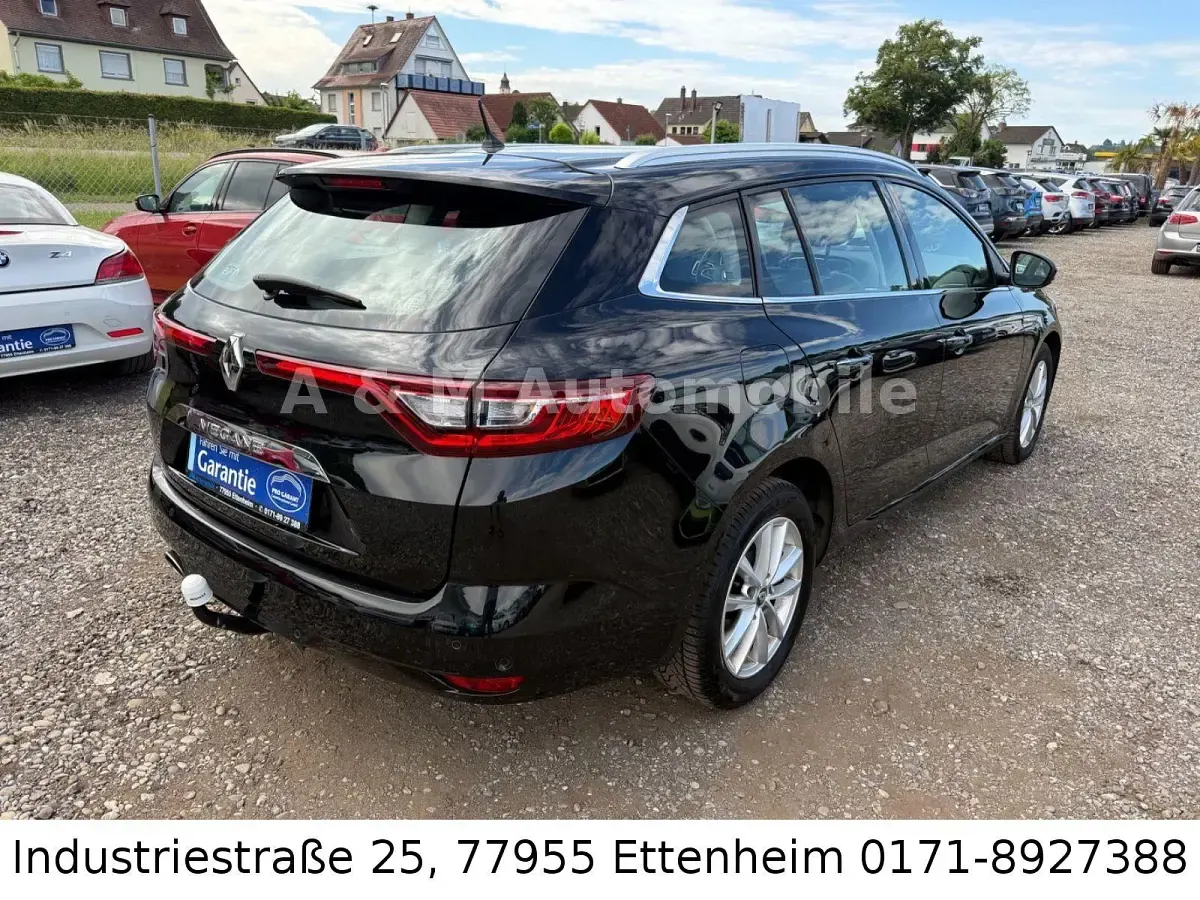 Gebraucht Renault Mégane GrandTour Intens 132 PS (97 kW) 2016 Schwarz Kombi