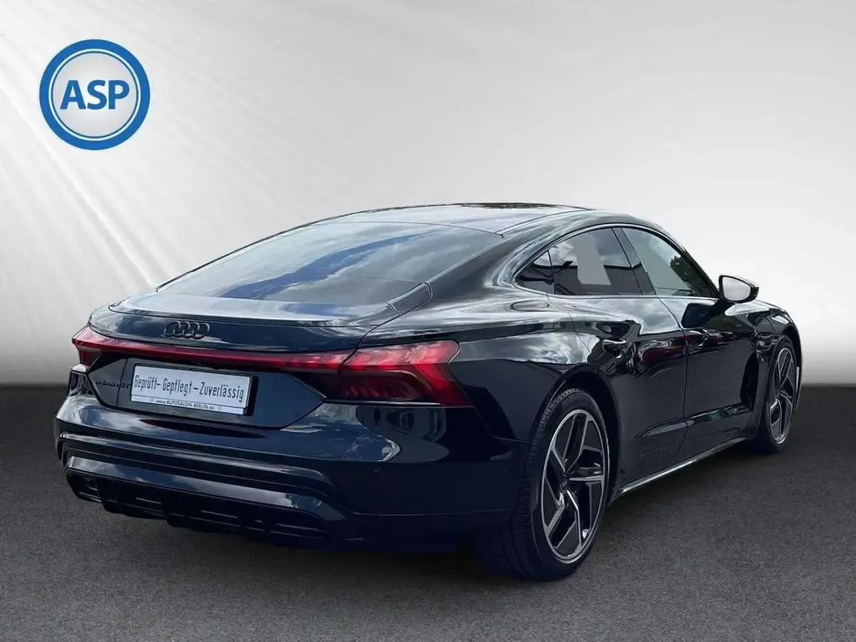 Gebraucht Audi e-tron GT quattro Sport 350 kW (476 PS) 2022 Mythosschwarz metallic Limousine
