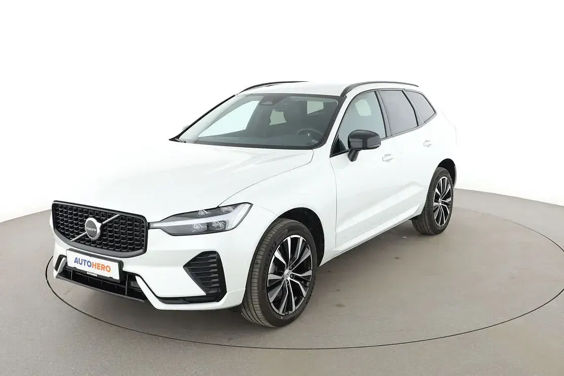 Używany Volvo XC60 Plus 197 KM (144 kW) 2024 SUV