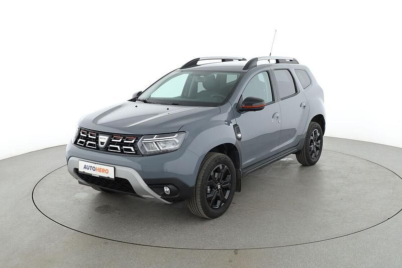 Grau Gebraucht 2022 Dacia Duster Extreme SUV | 21.000 € (Etwas zu teuer) - Bild 1/3