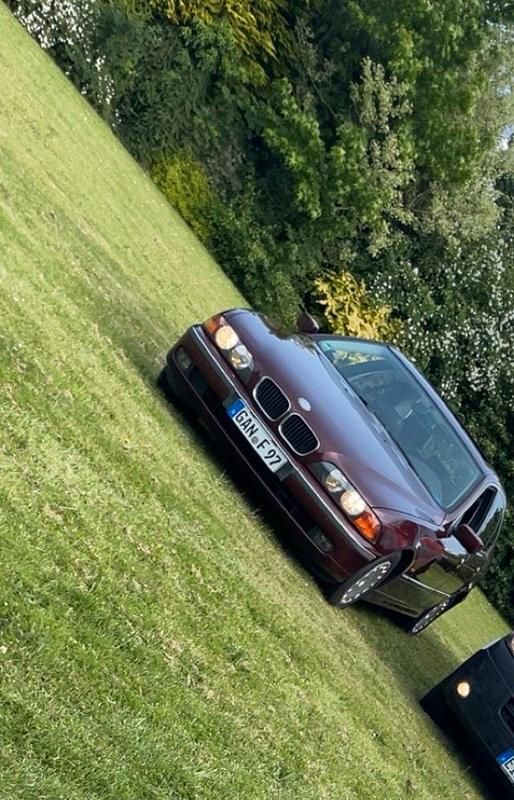 Rot Gebraucht 1998 BMW 523 Limousine | 3.450 € (Fairer Preis) - Bild 1/4