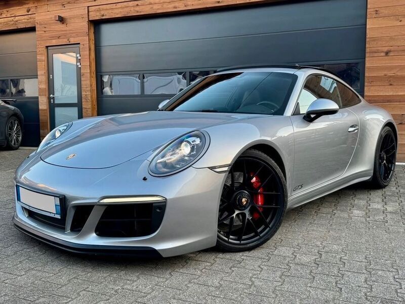 Grau Gebraucht 2019 Porsche 911 Carrera GTS Coupé | 109.990 € (Fairer Preis) - Bild 1/4