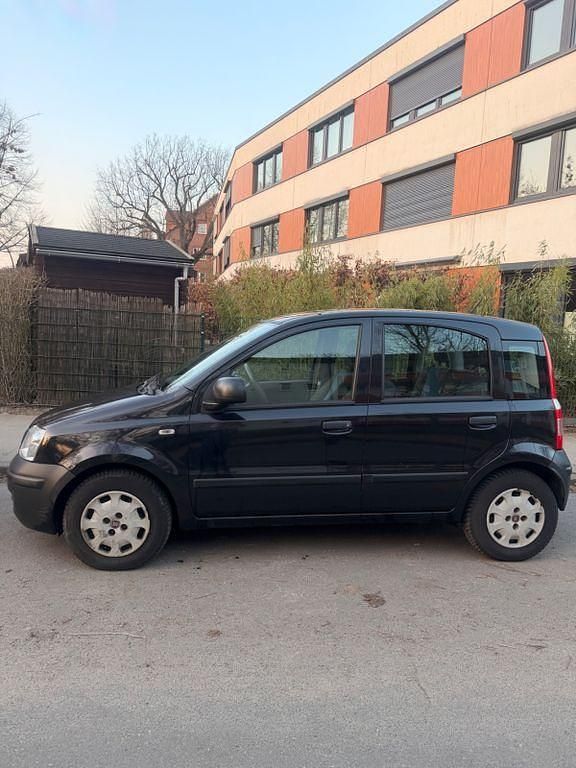 Gebraucht Fiat Panda 69 PS (50 kW) 2011 Schwarz Kleinwagen