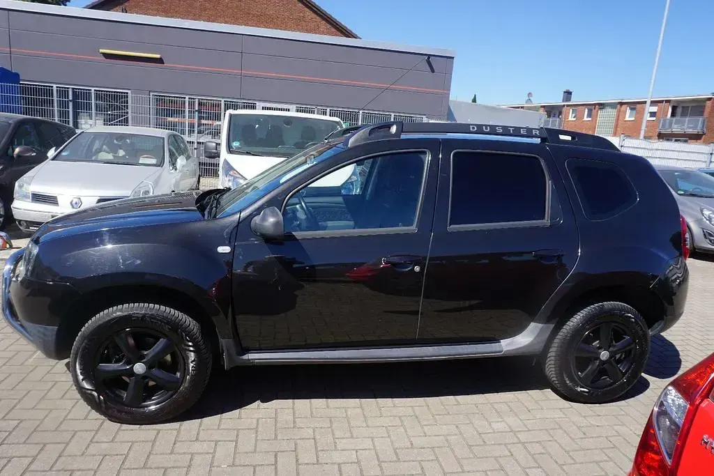 Gebraucht Dacia Duster Lauréate 125 PS (91 kW) 2014 Schwarz SUV