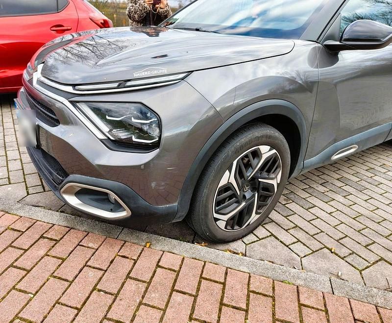 Gebraucht Citroën C4 Feel 131 PS (96 kW) 2021 Grau Limousine