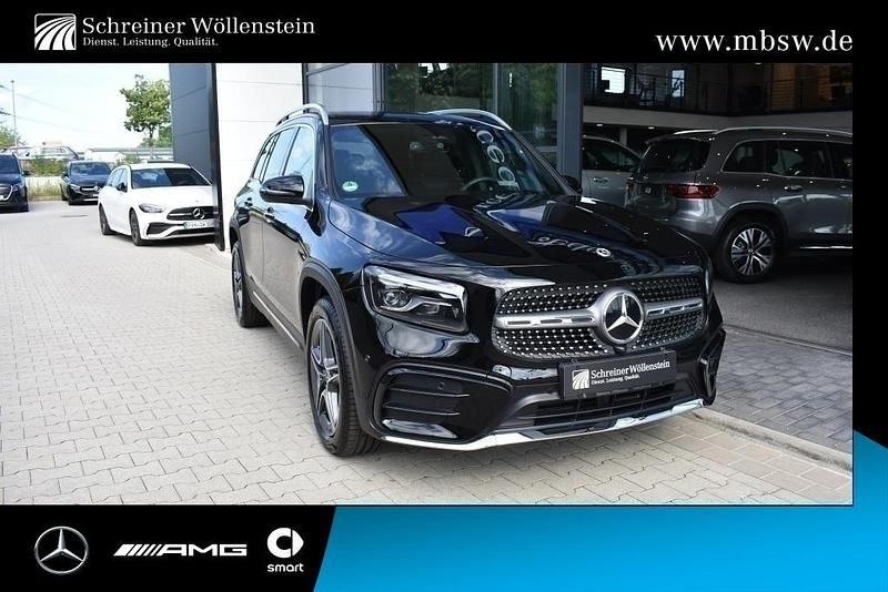 Unilack nachtschwarz Gebraucht 2025 Mercedes GLB200 AMG SUV | 44.692 € (Fairer Preis) - Bild 1/4