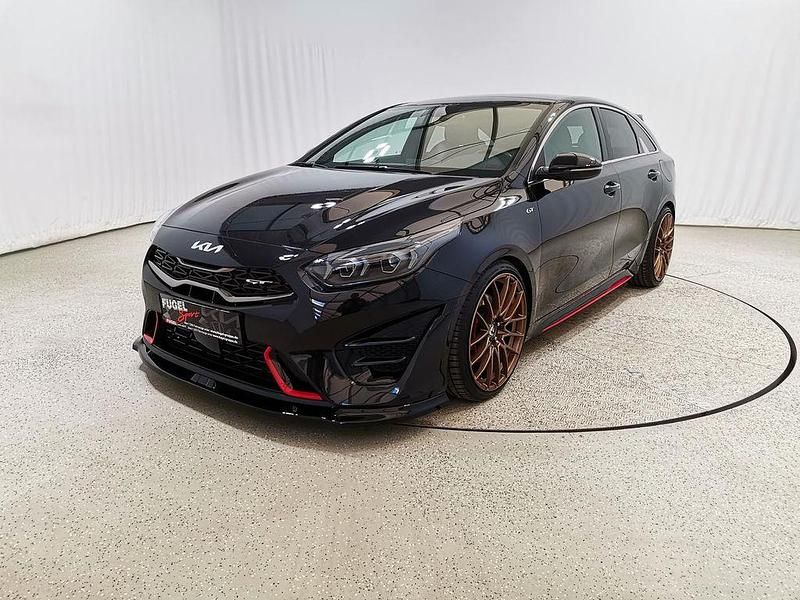 Gebraucht Kia ProCeed Sport 204 PS (150 kW) 2021 (1k) zilinaschwarz met. Limousine